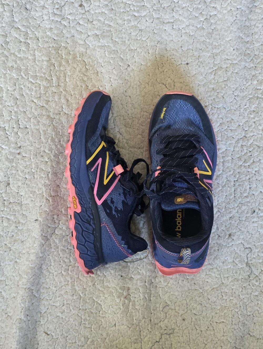 New Balance Fresh Foam Hierro v5 Womens Trail Running Shoes WTHIERB5 Sz 7.5